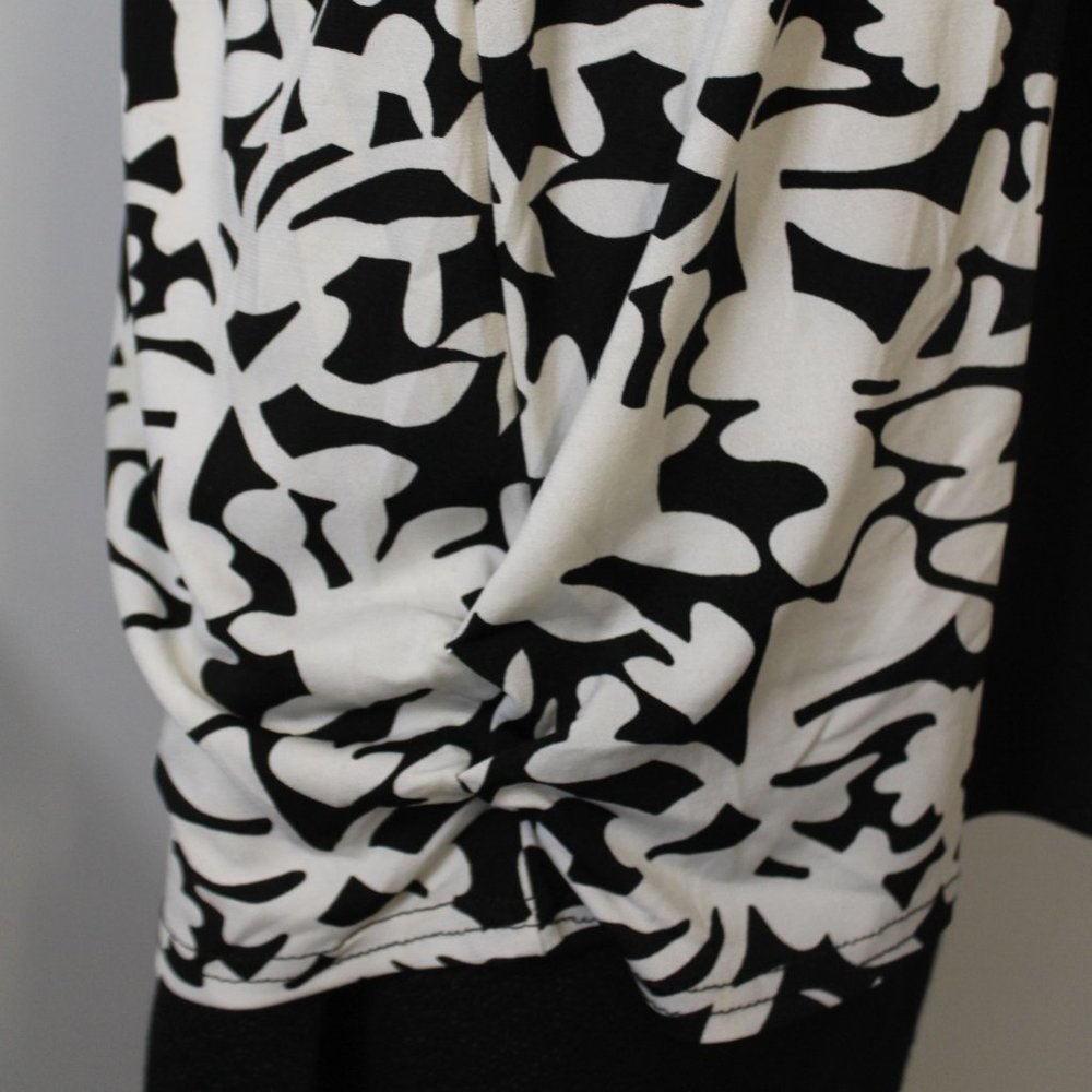 Relipop Floral Tunic NWT - Picture 3 of 5